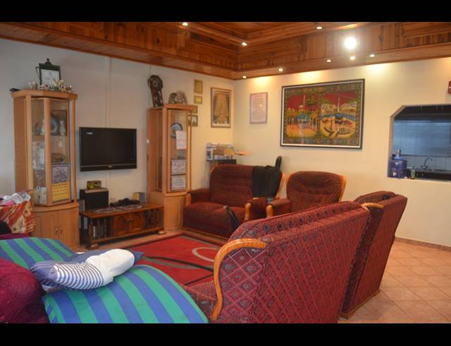 3 BEDROOM HOUSE FOR SALE IN PARK RYNIE